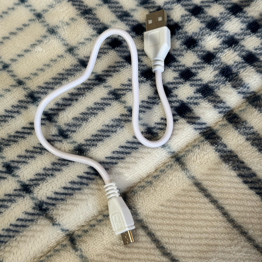 USB-A to Micro charger